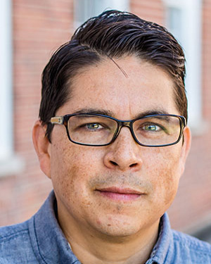 Ramón Guerra Headshot