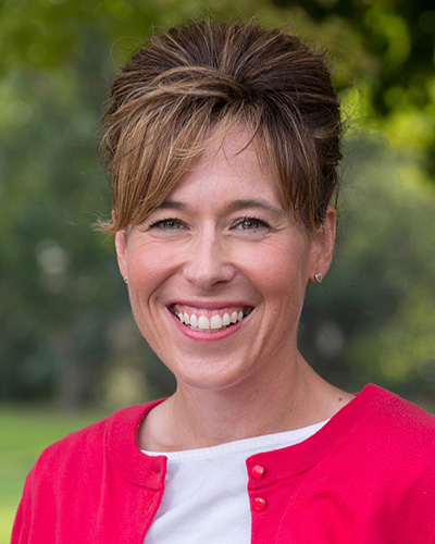 Tiffany Heng Moss Headshot